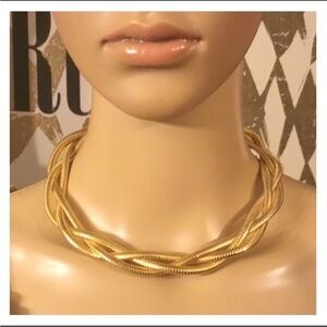 💥Closet Clear Out Sale 💥 Vintage Thick Faux Gold Toned Braided Choker Necklace